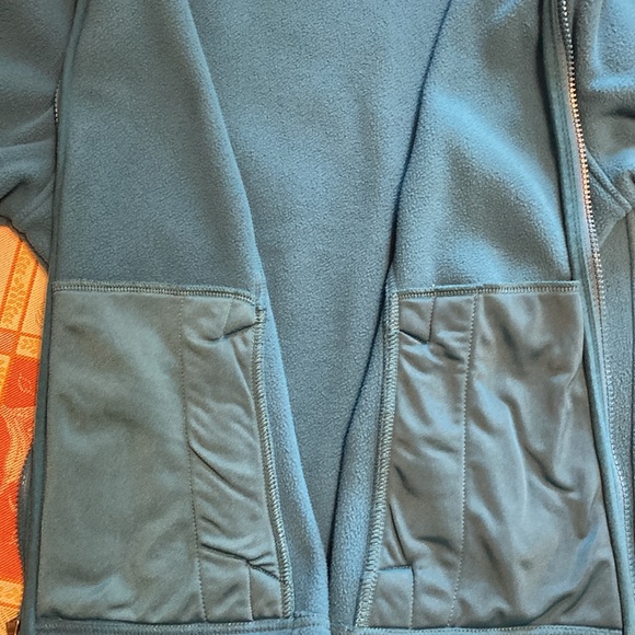 Women’s full zip polar fleece. - Picture 4 of 4